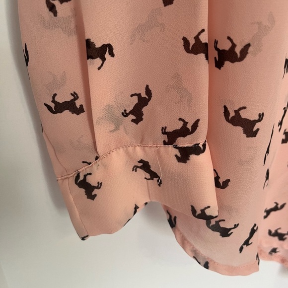 Seduction Pink Blouse Black Horse Print Women’s M Long Sleeve Horses - Picture 3 of 11